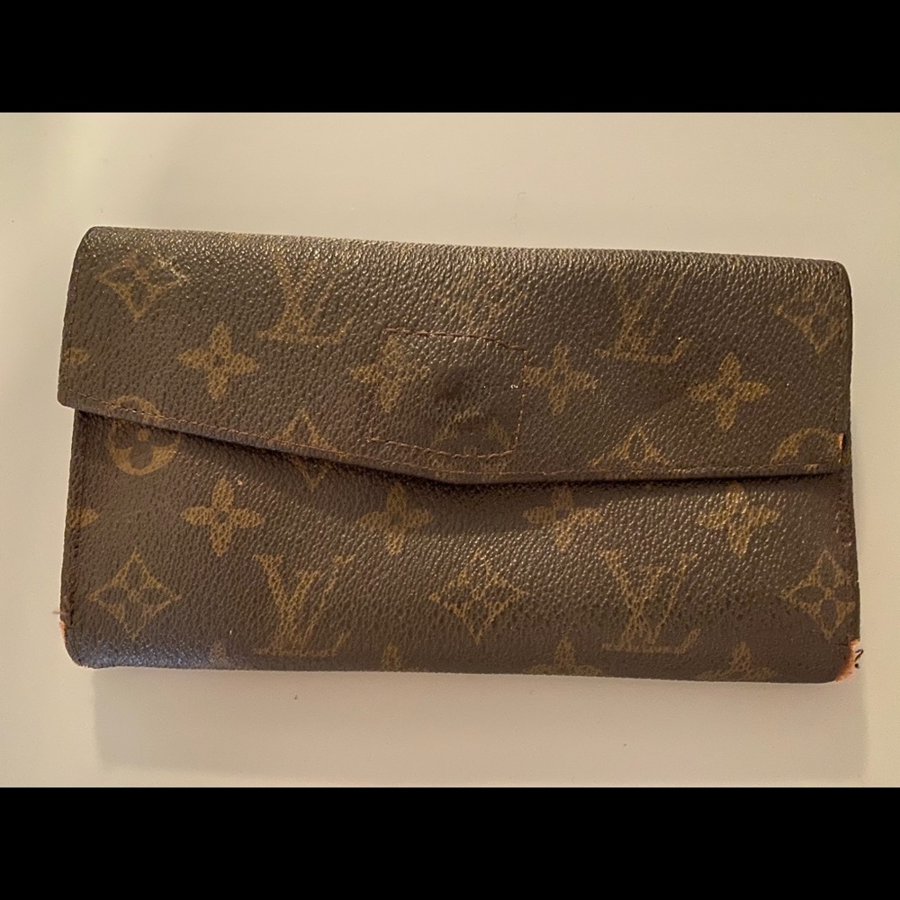 Vintage Authentic Louis Vuitton Wallet